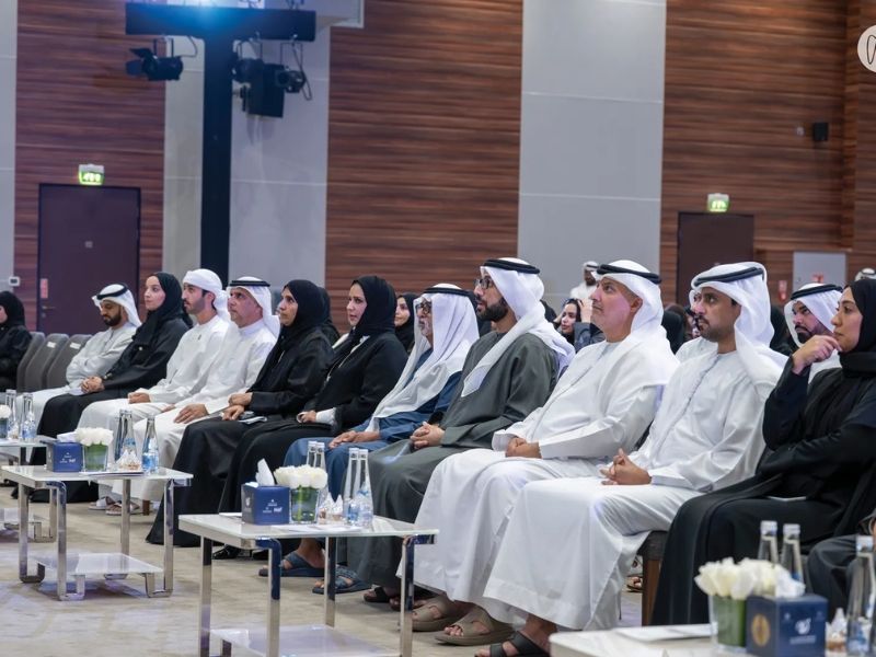 أصداء صحفية مؤتمر «التعليم في خدمة الأسرة» يحدد أطر ترسيخ الهوية الوطنية والقيم في المناهج الحديثة Press Coverage: "Education in the Service of the Family" Conference Defines Frameworks for Embedding National Identity and Values ​​in Modern Curricula