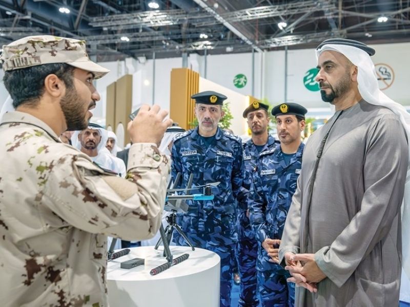 صحيفة الاتحاد سيف بن زايد ونهيان بن مبارك يشهدان ختام فعاليات واجهة التعليم بأبوظبي 1 Al-Ittihad Newspaper: Saif bin Zayed and Nahyan bin Mubarak attend the conclusion of the 'Education Interface' (Wajhat Al-Ta'leem) events in Abu Dhabi 1