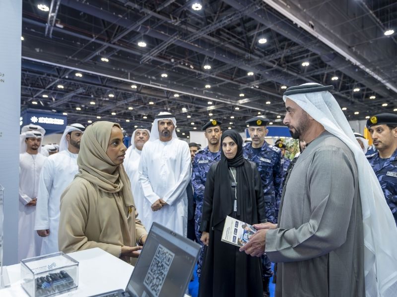 «وام» سيف بن زايد ونهيان بن مبارك يطلعان على الابتكارات الطلابية في «واجهة التعليم 2026» WAM – Saif bin Zayed and Nahyan bin Mubarak view student innovations at "Education Waterfront 2026"